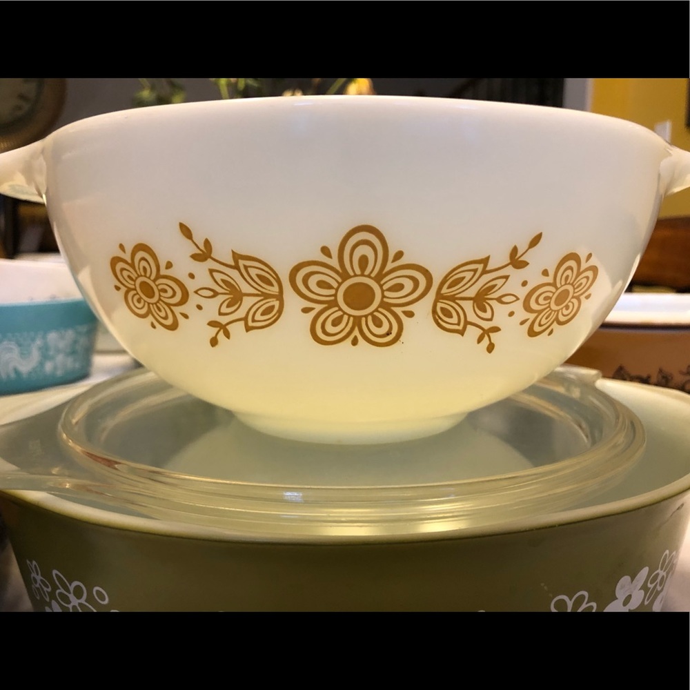 Pyrex 443 (2 1/2 ) Butterfly Cinderella Bowl